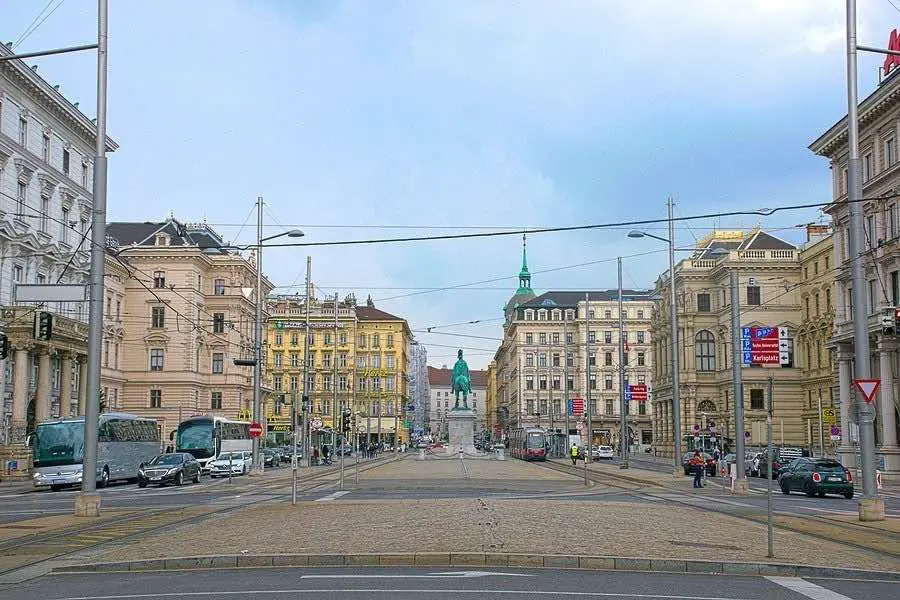 Schwarzenbergplatz, Vienna - Top Places in Austria
