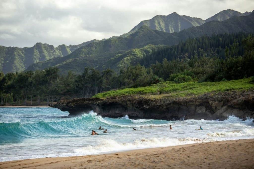 Lush green mountains and surf waves is what makes Hawaii special, Mauii is suerly a hidden gem.