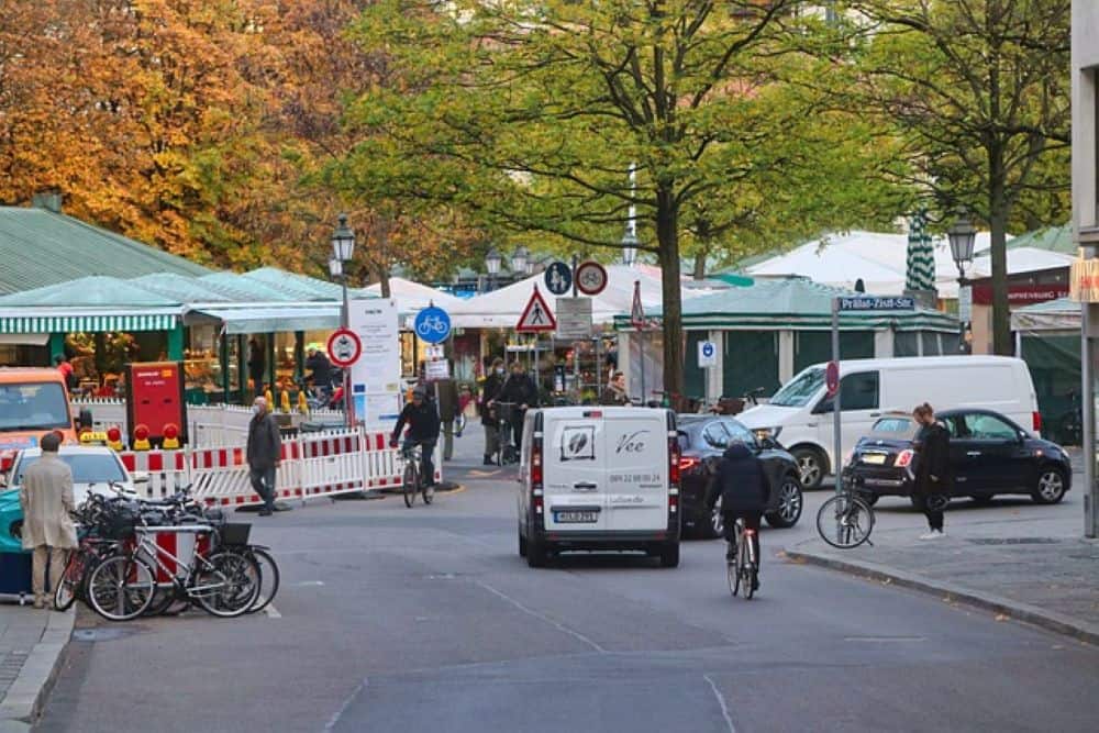 Viktualienmarkt is s food market, located in the old town if Munich.