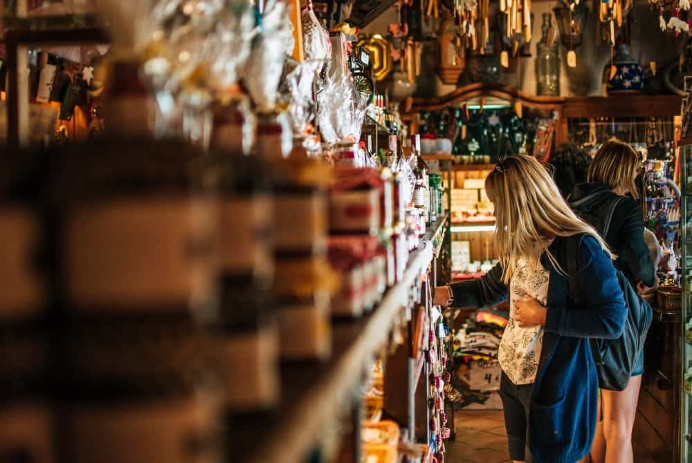 Learn about the traditional German Christmas here at Winter Shopping at KaufingerstraĂźe.