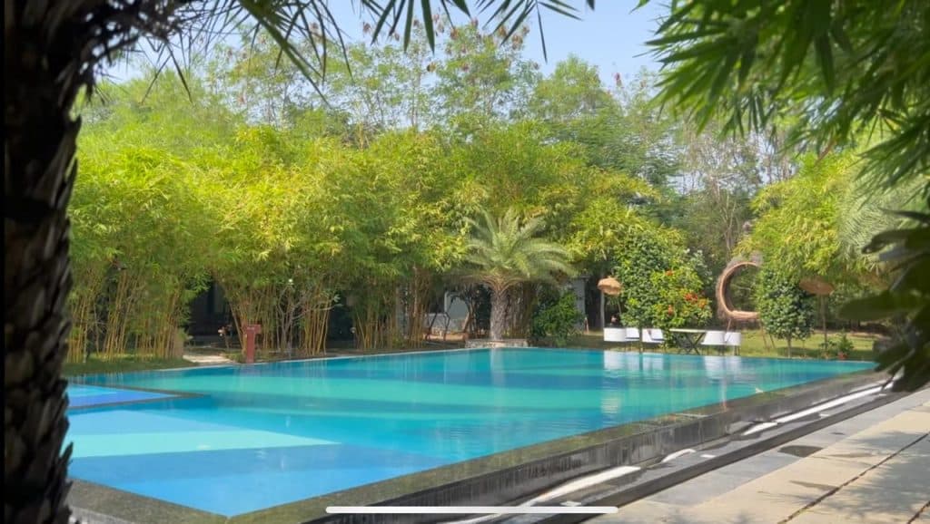 Swimming pool at Seven Tigers Resort, Tadoba. Comfortable and scenic accommodation near Tadoba National Park – the answer to where to stay in Tadoba.