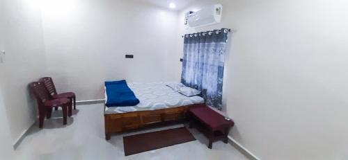 Room at Nayanoday Honestay , a budget-friendly homestay near Tadoba National Park – a great choice for travelers searching where to stay in Tadoba on a budget.